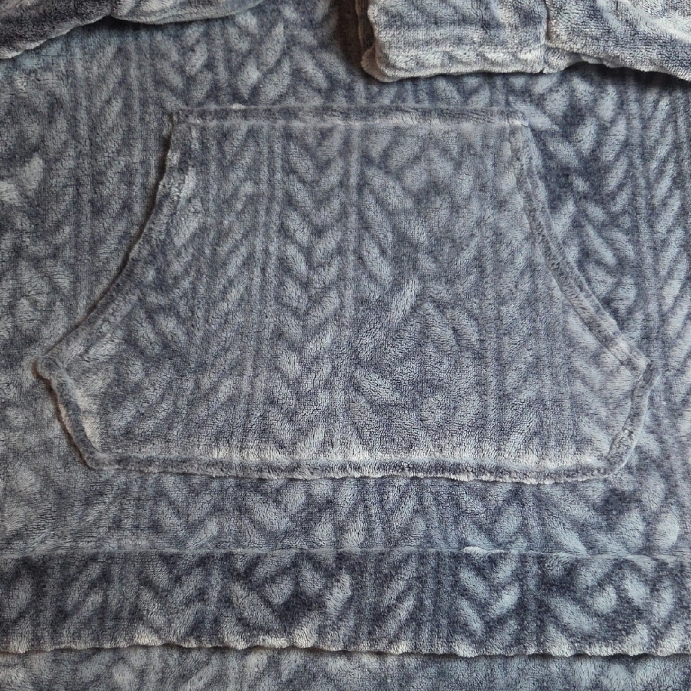 KOOLABURRA by UGG Gray Freece Plush Neck Sweater,sz L. - Picture 2 of 5